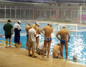 El waterpolo molinenc es juga la salvació aquest cap de setmana