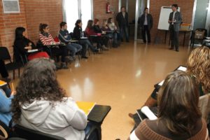 El curs s'imparteix al poliesportiu municipal // Ajuntament de Molins de Rei