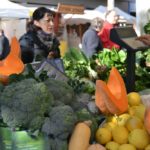 Productes ecològics, naturals i de proximitat es podien adquirir al pati de Palau durant la Fira // Elisenda Colell